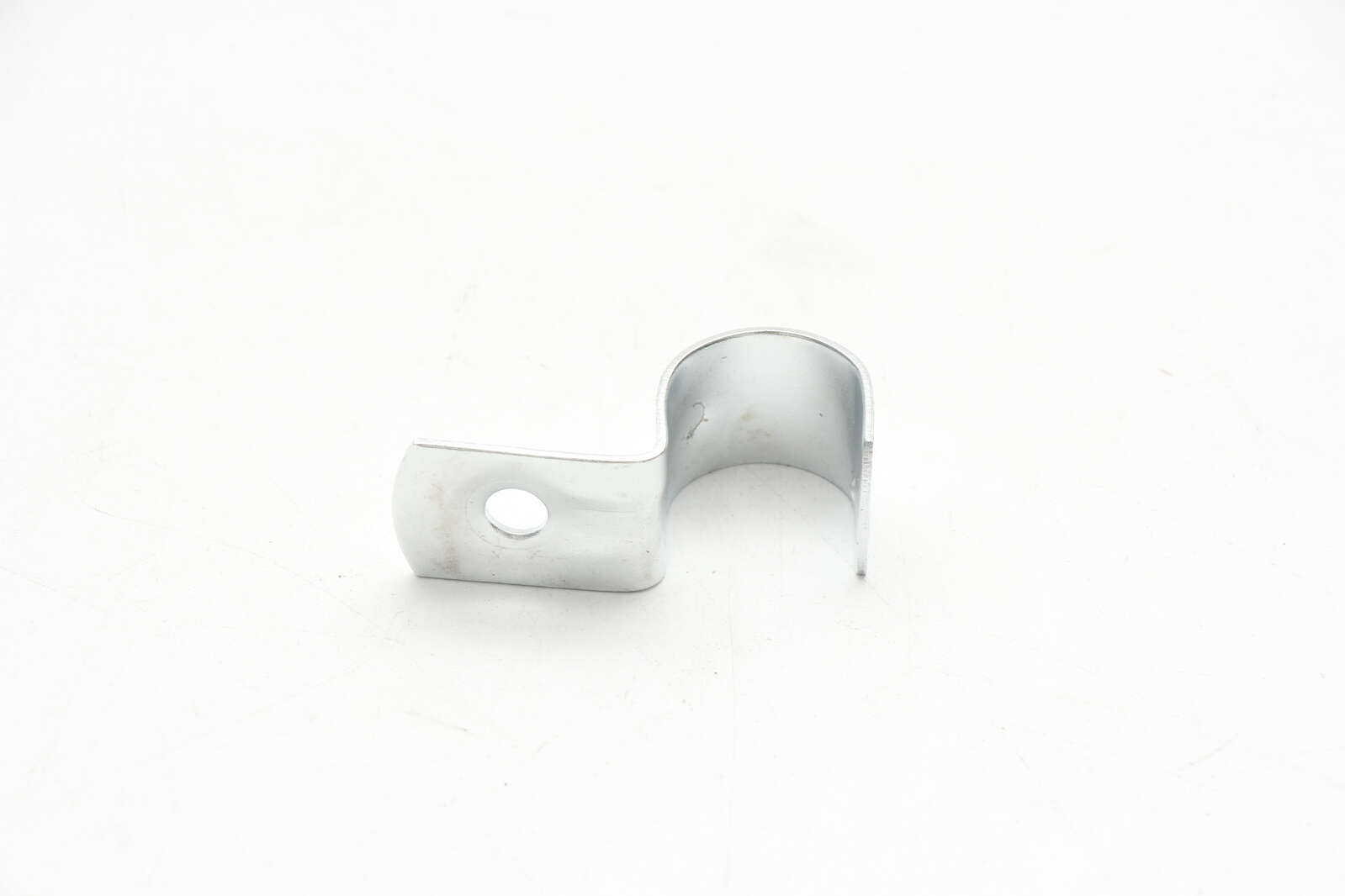 Electrical - Conduit Mounting Saddle - Half, Zinc plated metal - 25mm 100pc/box